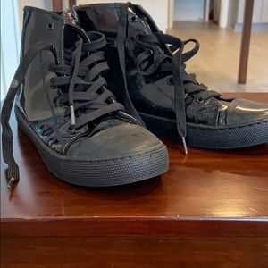 Black Vintage Sneakers